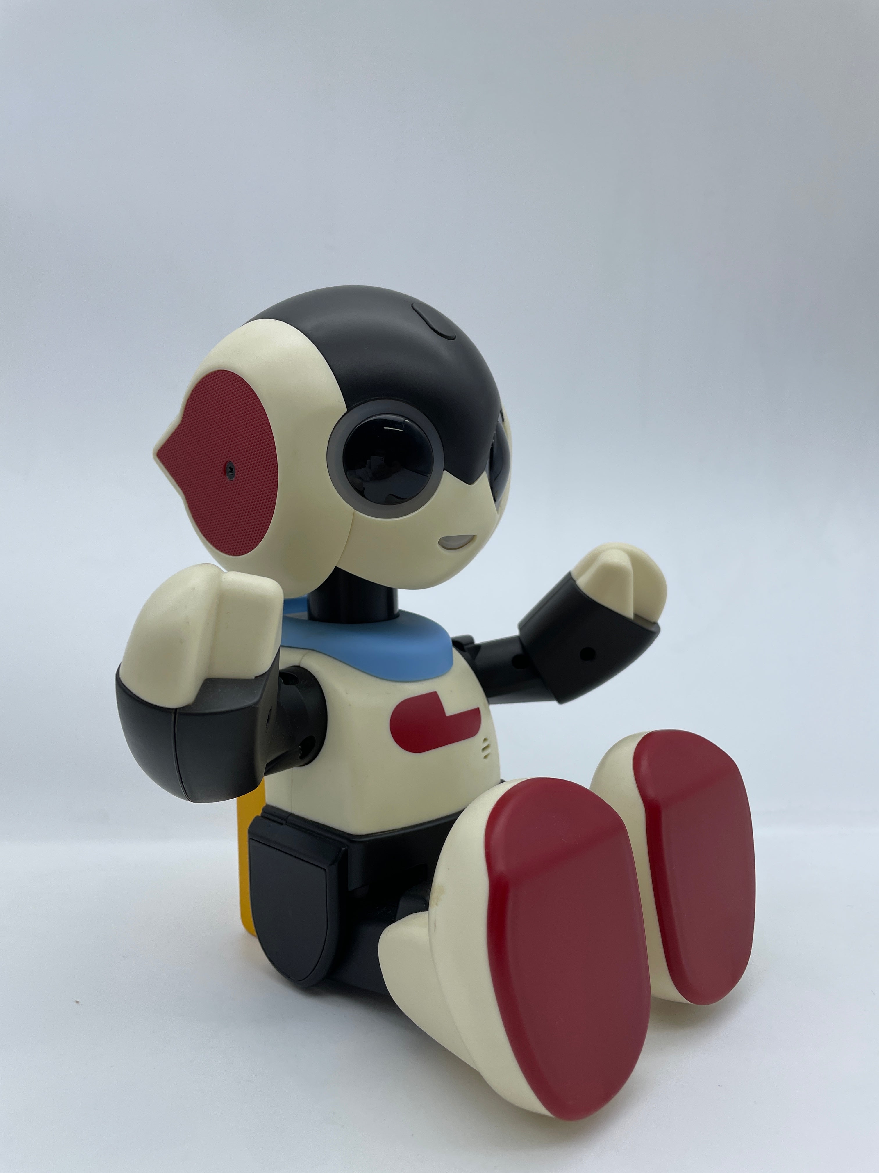 Omnibot Robi Jr.