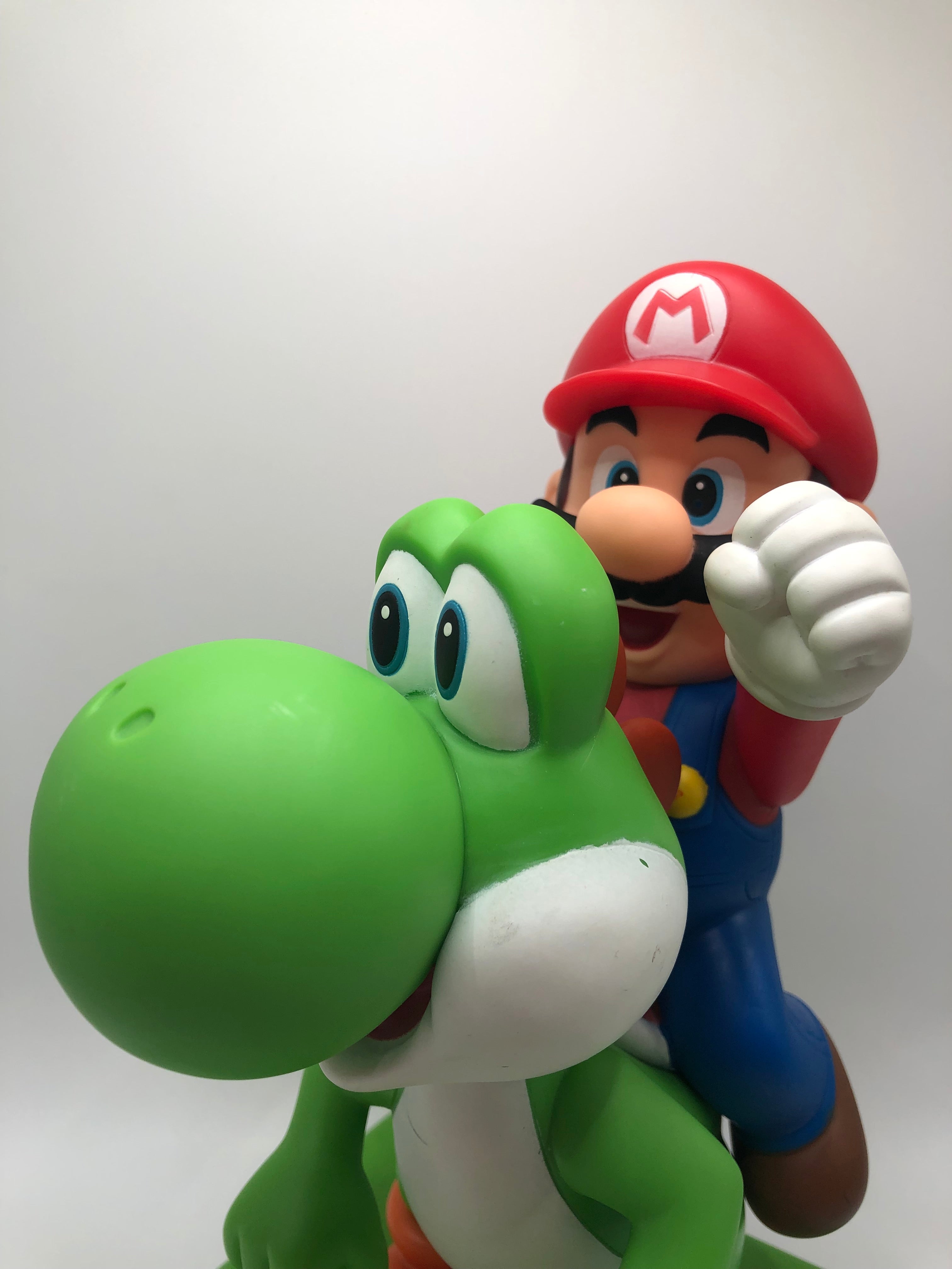 Super Mario and Yoshi 2009 Nintendo