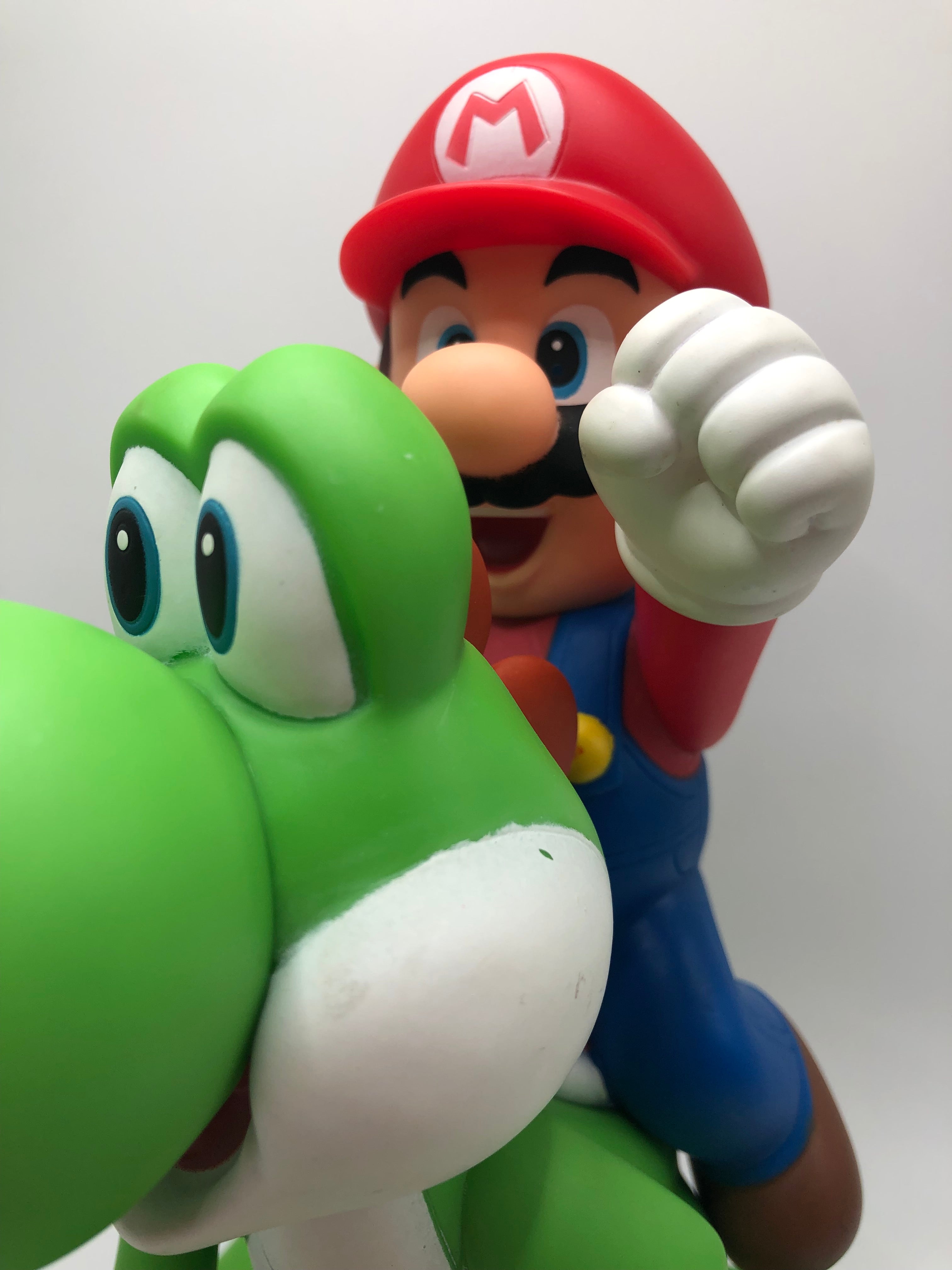 Super Mario and Yoshi 2009 Nintendo