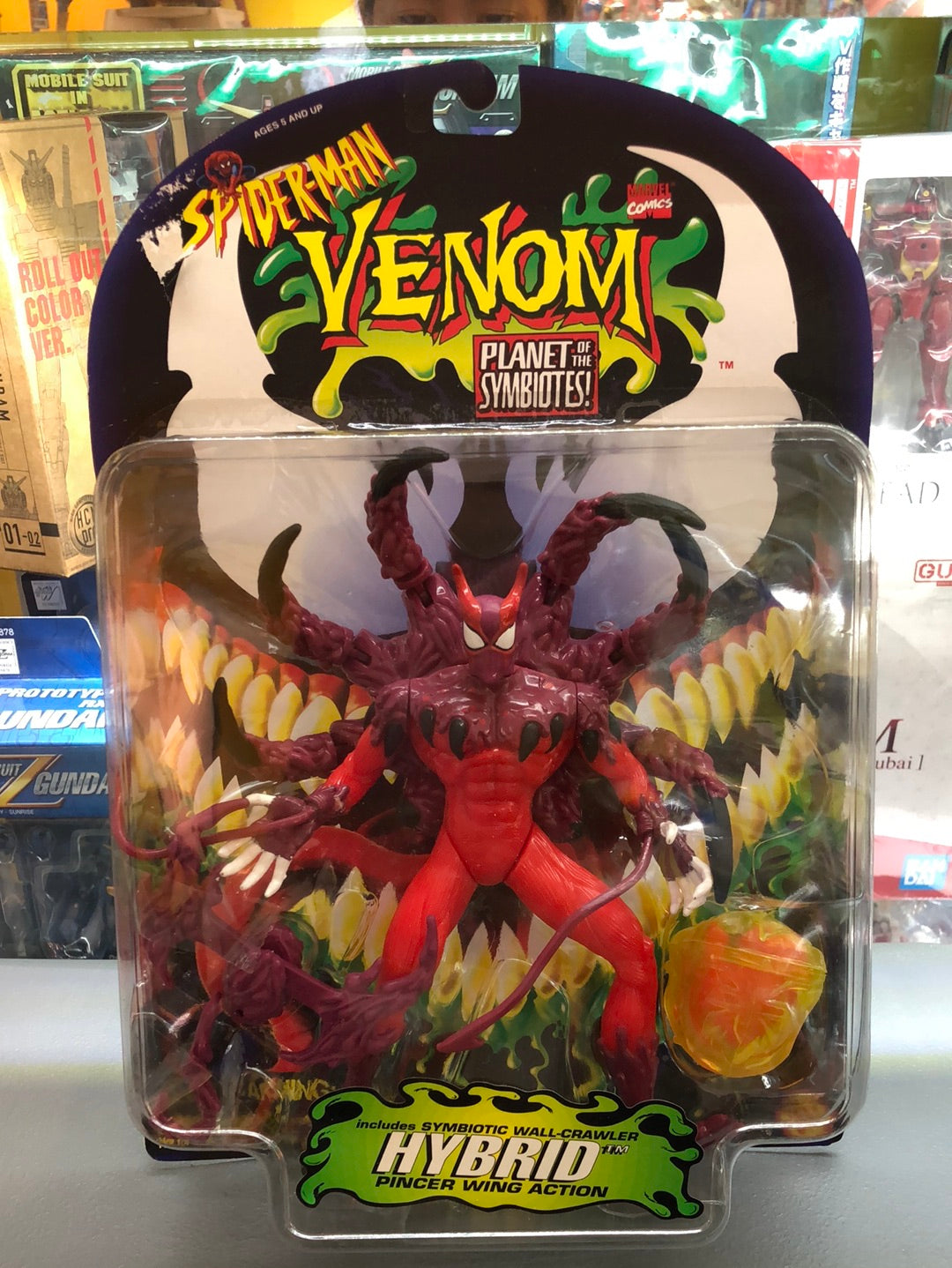 Marvel Vemon Hybrid Pincer Wing Action ‘Includes symbiotic wall-crawler’