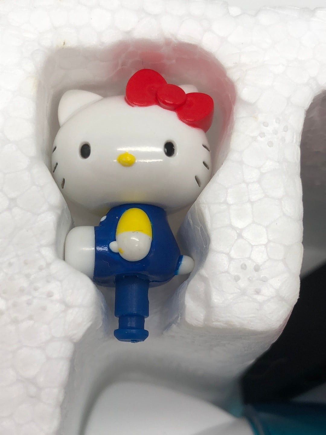 Bandai Hello Kitty Chogokin Blue Version Action Figure