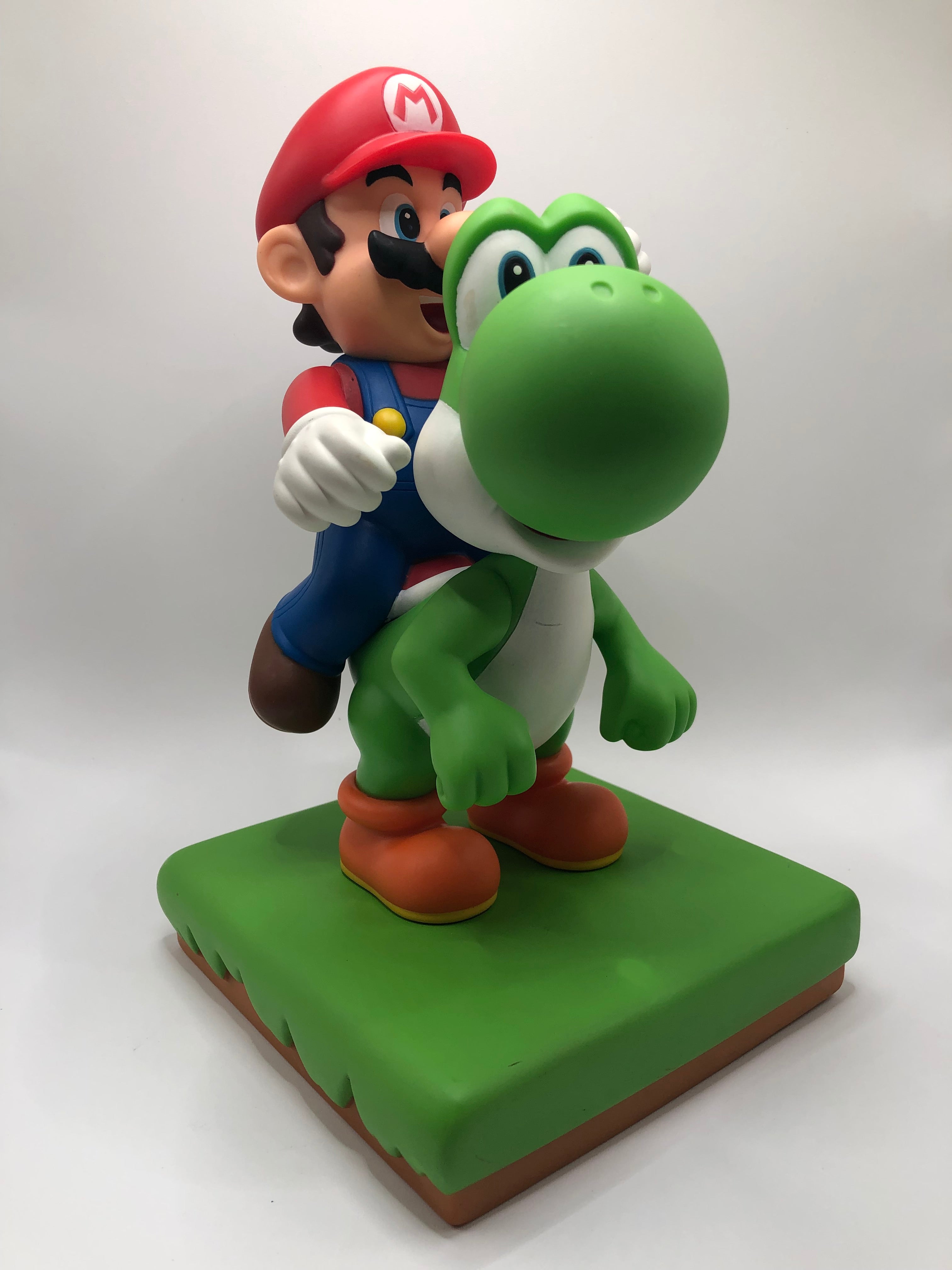 Super Mario and Yoshi 2009 Nintendo