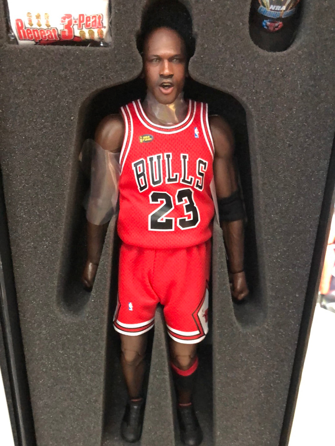 MICHAEL JORDAN ENTERBAY RARE 1/6 FIGURE ALL PIECES & ORIGINAL BOX LAST SHOT