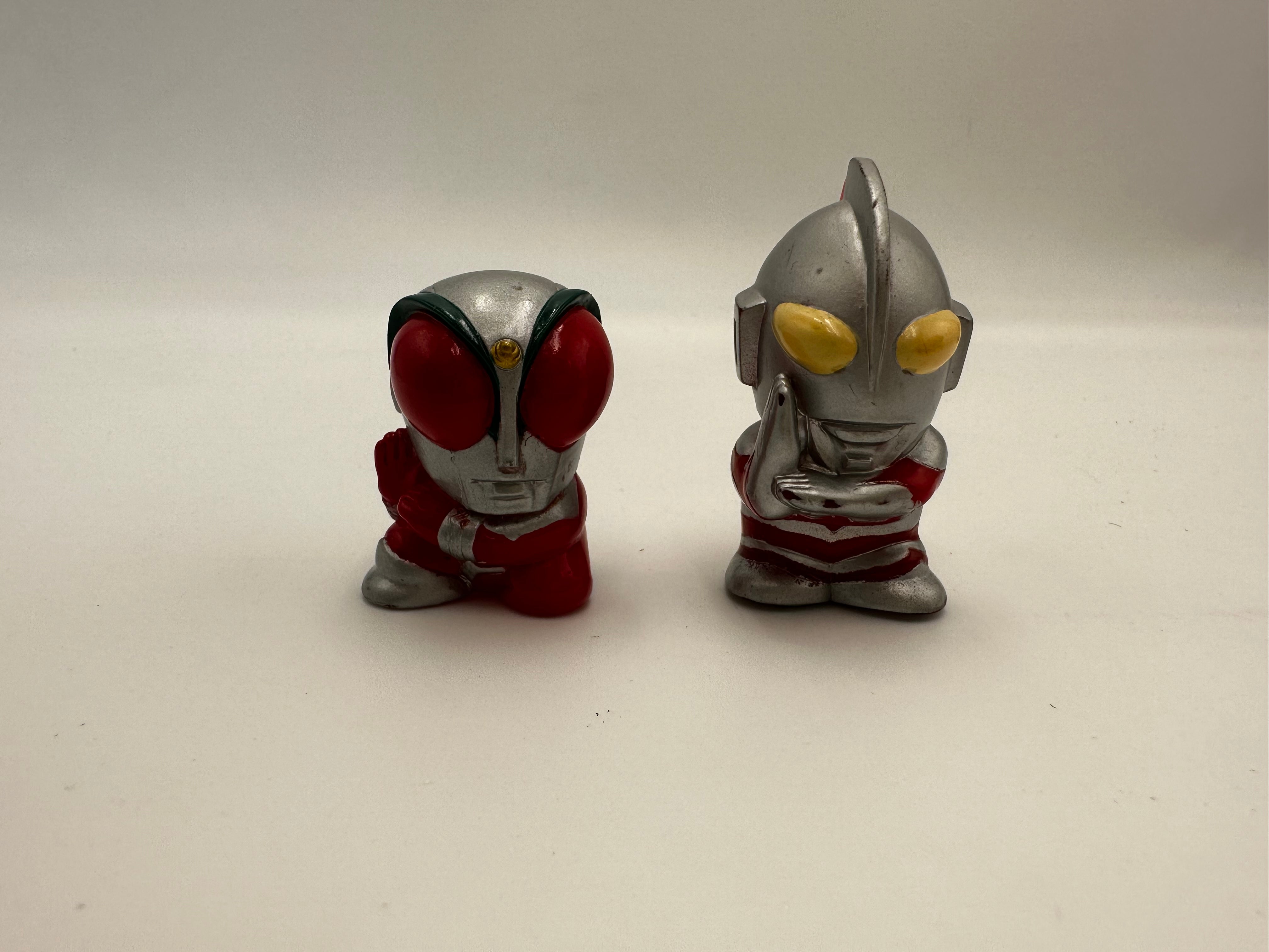 ultraman x magmaman finger puffet chibi