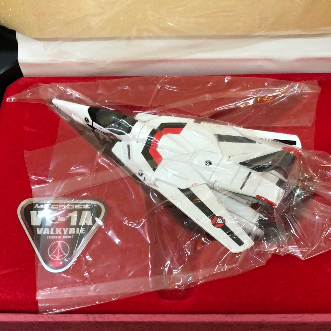 1/144 scale diecast model Vf-1A Valkyrie macross