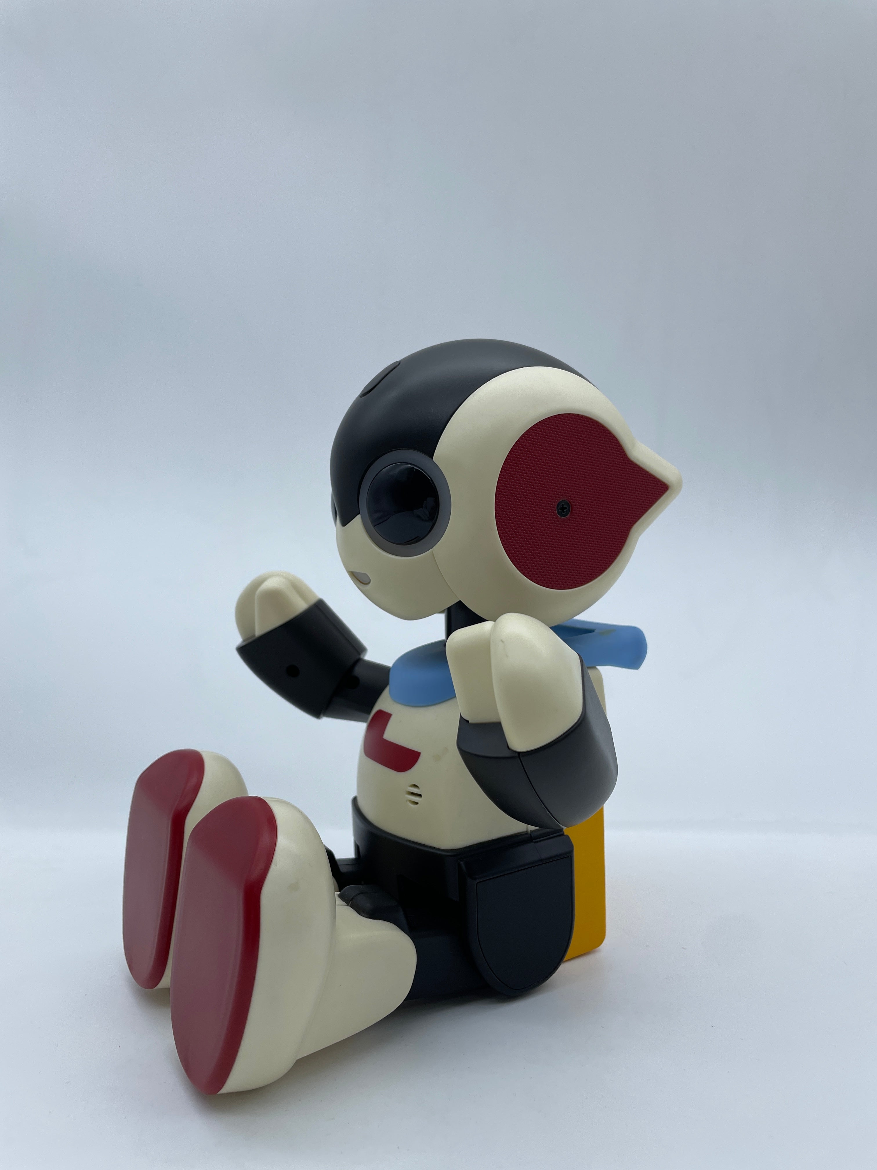 Omnibot Robi Jr.