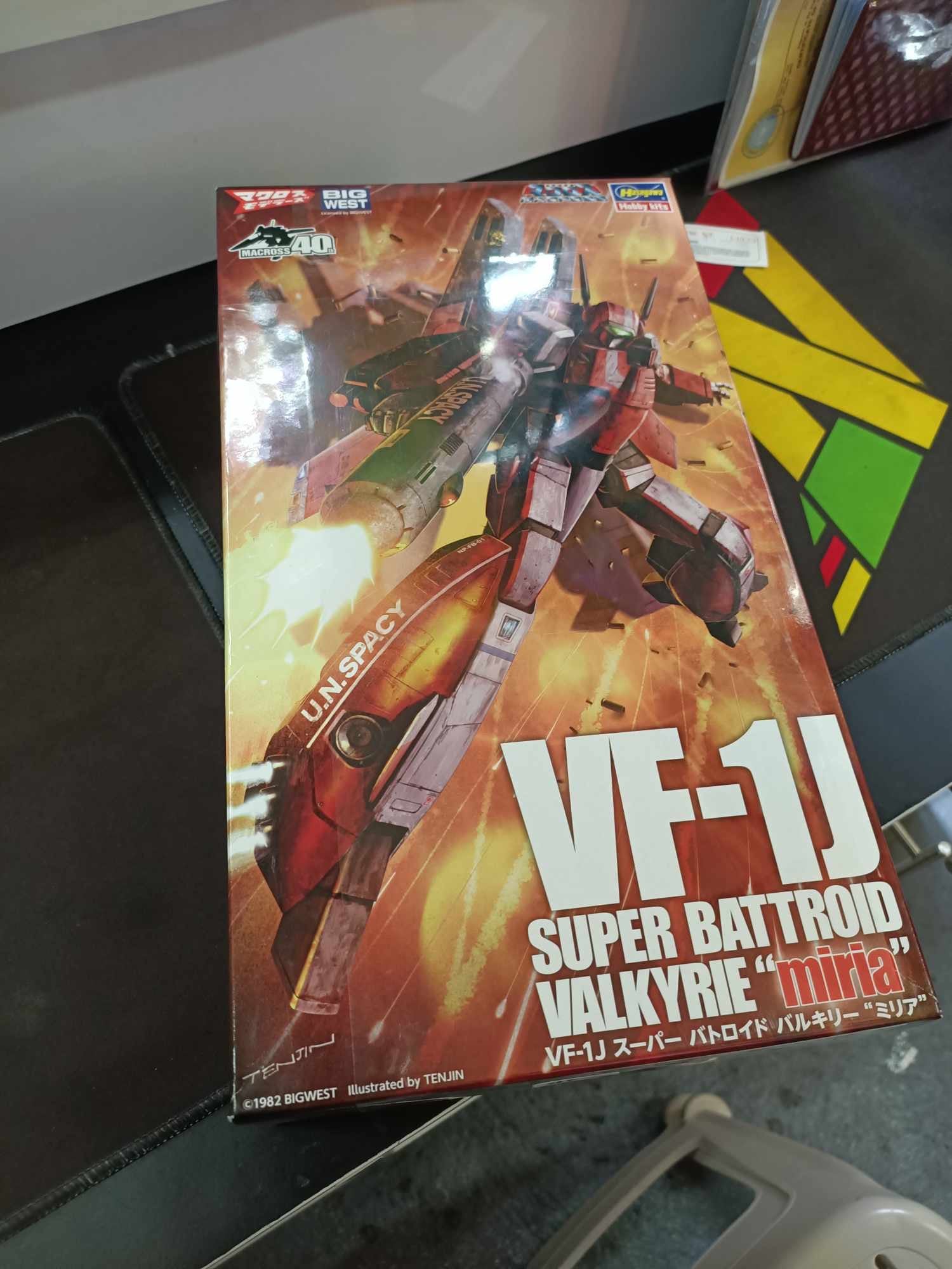 VF-1j super Battroid valkyrie Miria