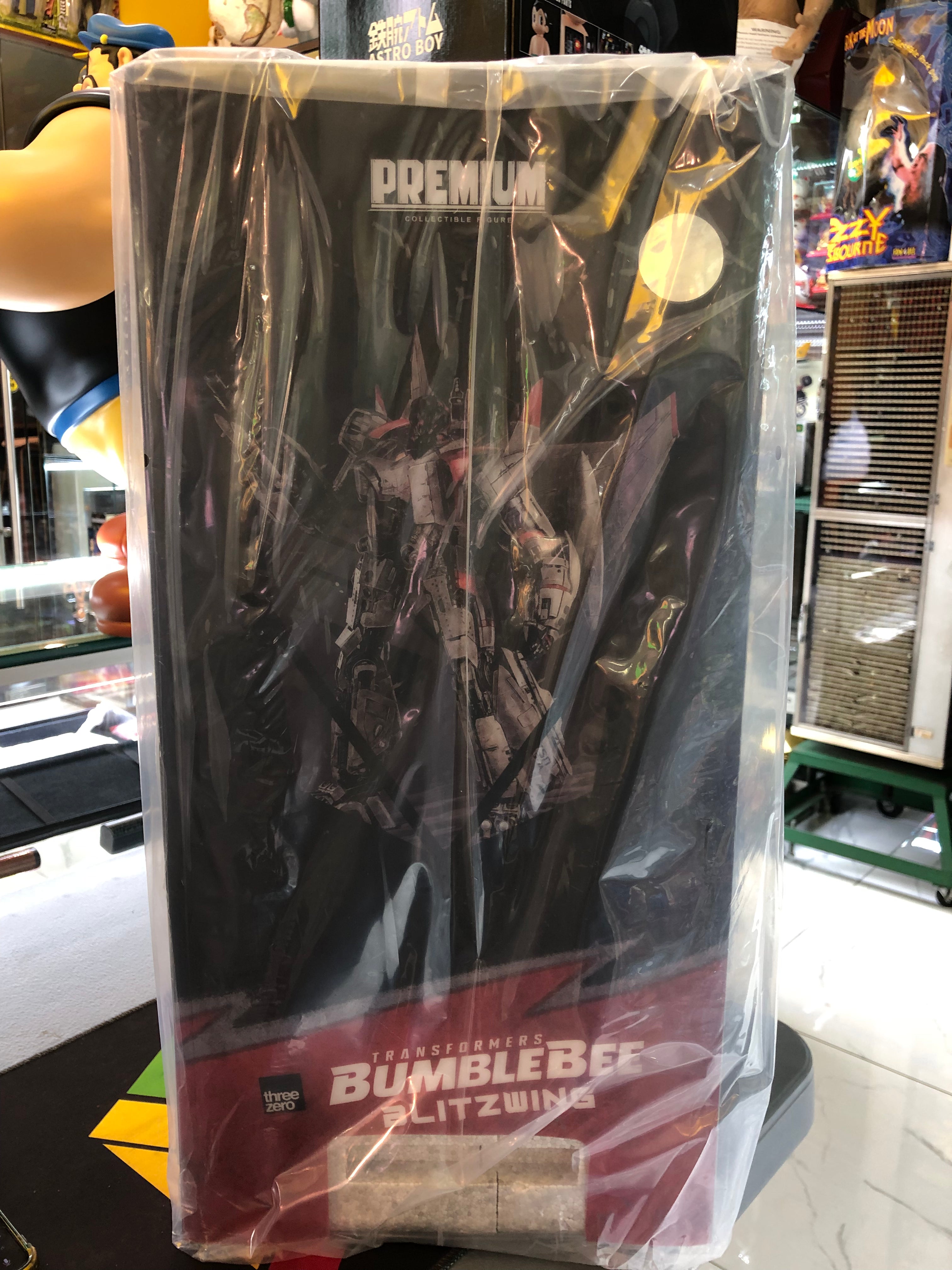 transformers Bumblebee blitzwing Three zero premium