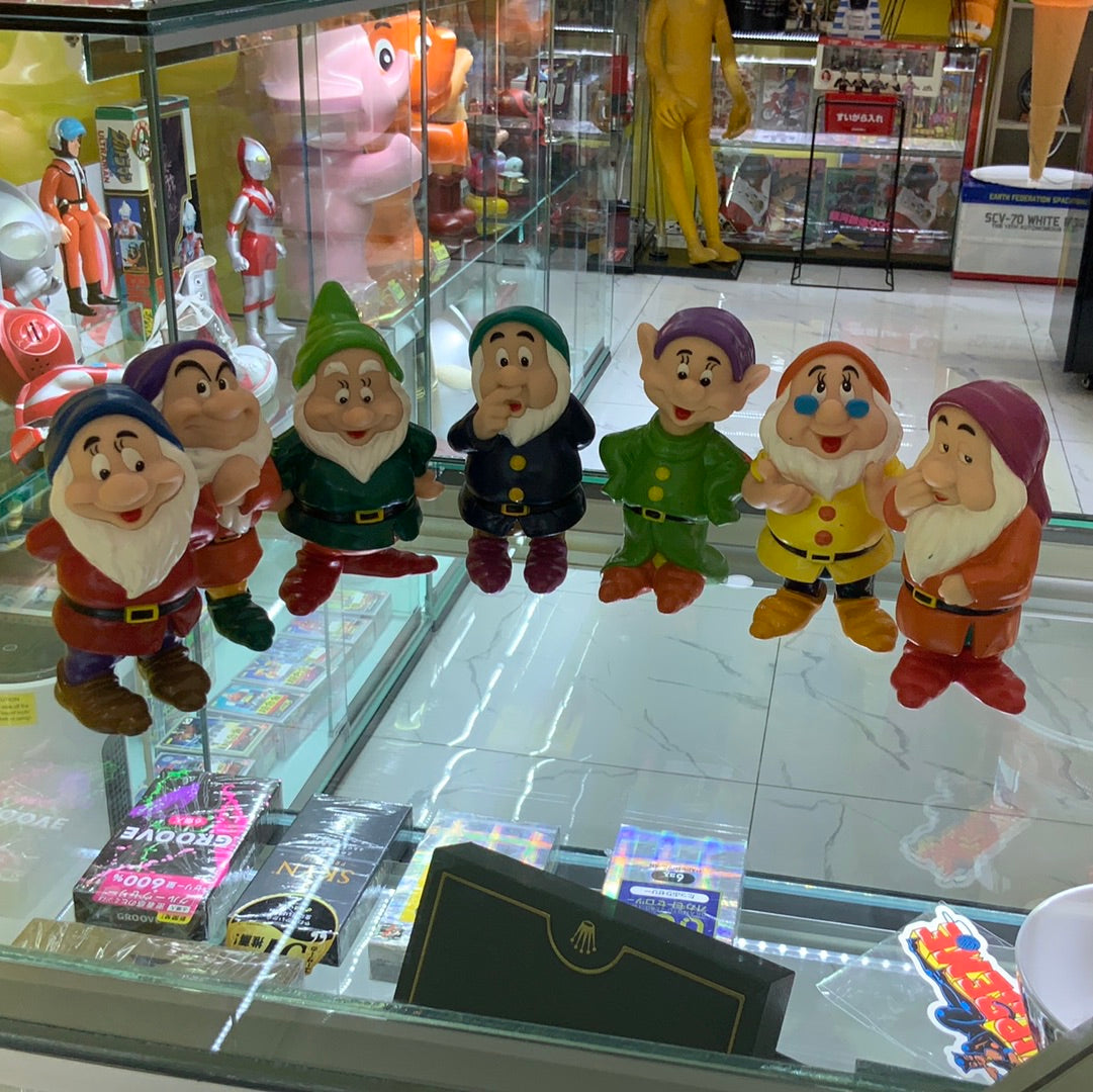 7 dwarfs