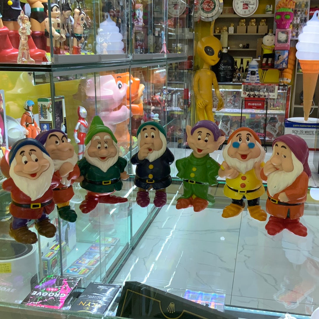 7 dwarfs